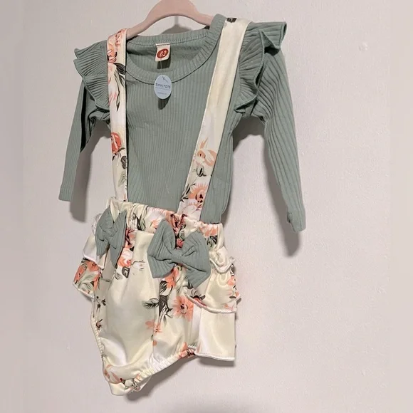 Floral Suspenders Set - Picture 2 of 6